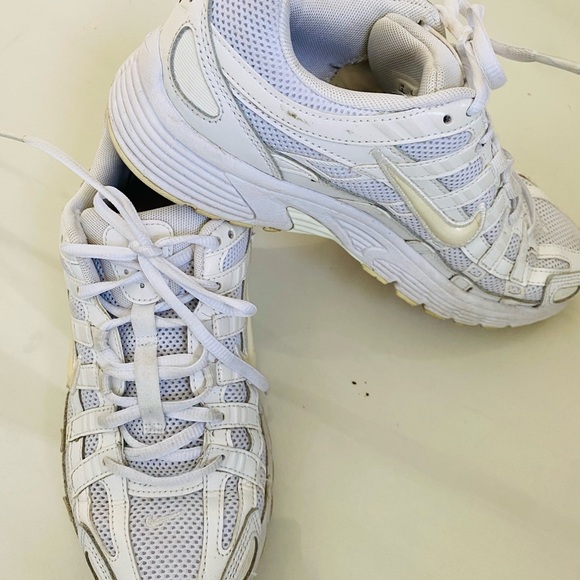 NIKE “Triple White” - Picture 6 of 7